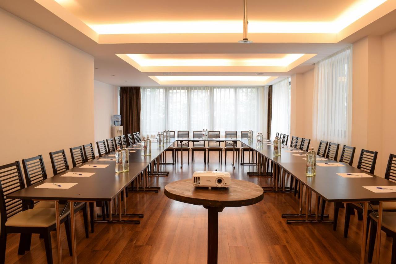 Hotel Smart Sinaia Luaran gambar