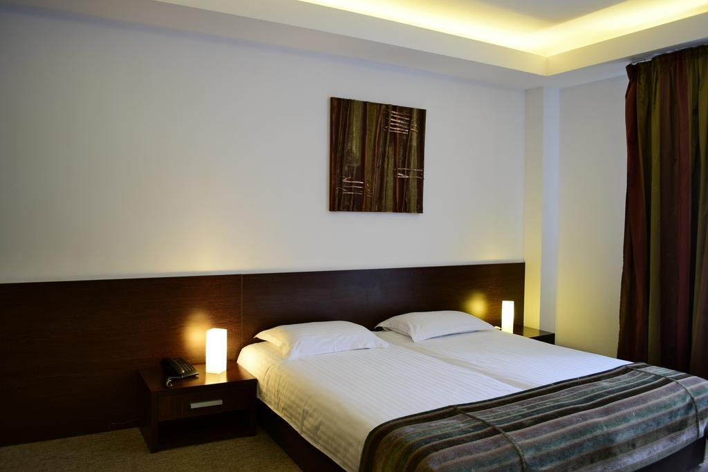 Hotel Smart Sinaia Luaran gambar